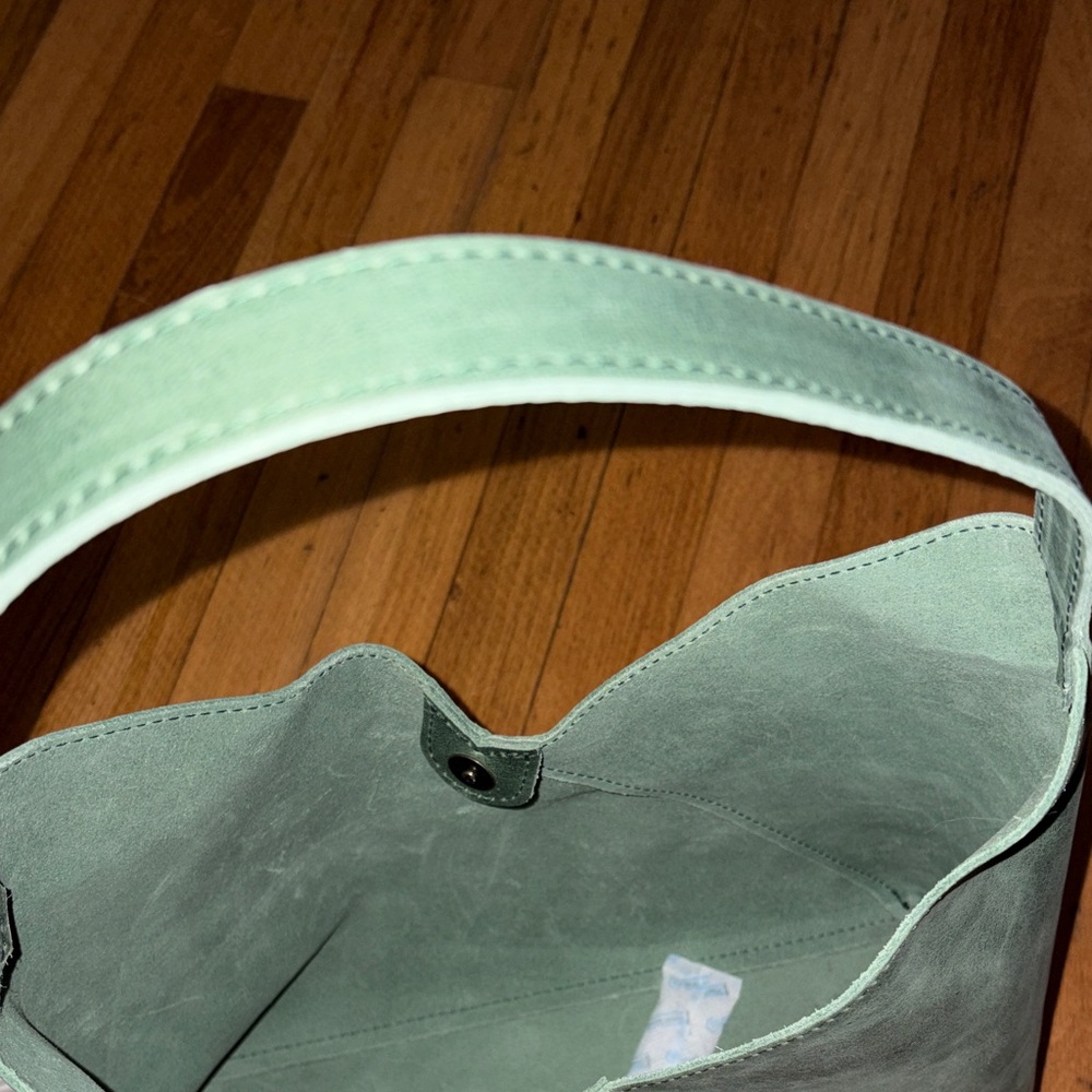 Green Leather Tote Bag - Picture 5 of 7